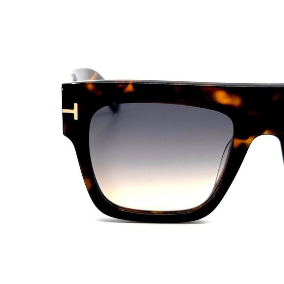 New,  TOM FORD Renee Sunglasses TF847 52B Authentic main image 10
